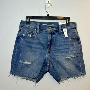 NWT Old Navy Denim Shorts!!